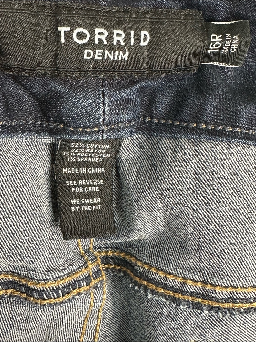 TORRID denim Womens Plus Size 16R, Jegging, Super Soft, 3 Button Zip - Picture 7 of 7